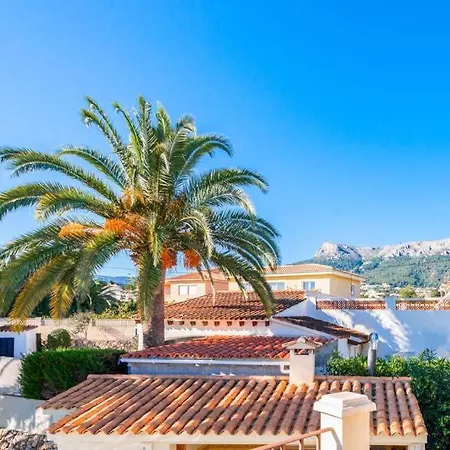 Villa Sleeps 8 With Pool Air Con And Wifi